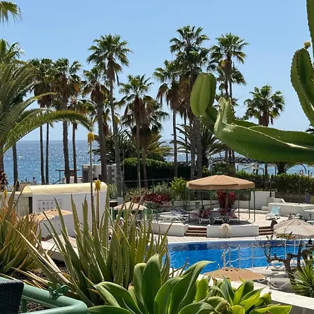 Classy La Caleta Apartment